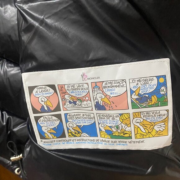 Unisex Tricolor Hood Moncler Black Puffer Vest - Picture 13 of 13